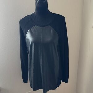 Sogi Women's Black Faux Leather Panel sweater‎ Top pullover zipper detail sz L